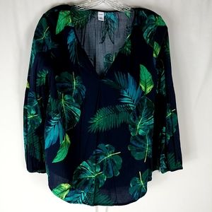 Old Navy Tropical print v-neck blouse